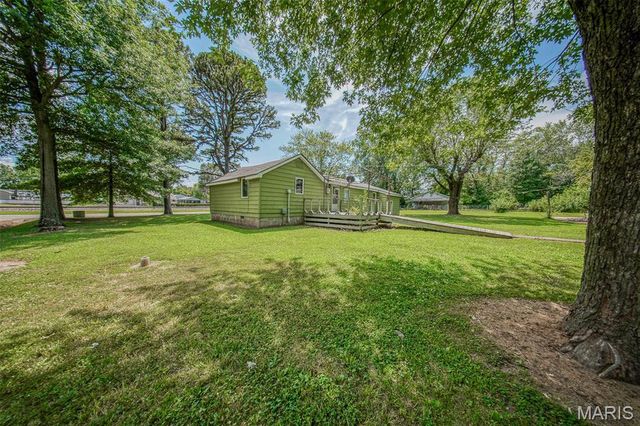 603 W Springfield Street, St James, MO 65559
