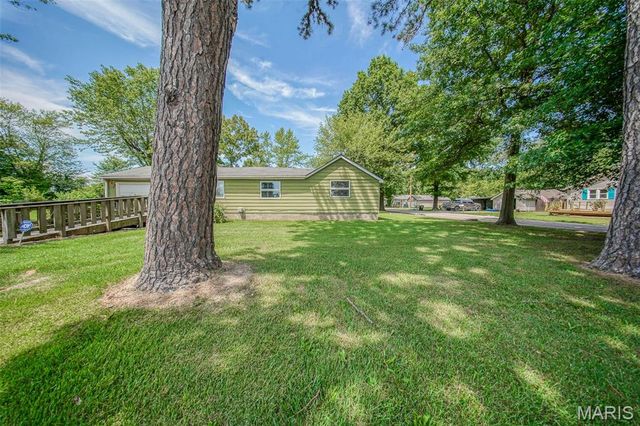 603 W Springfield Street, St James, MO 65559