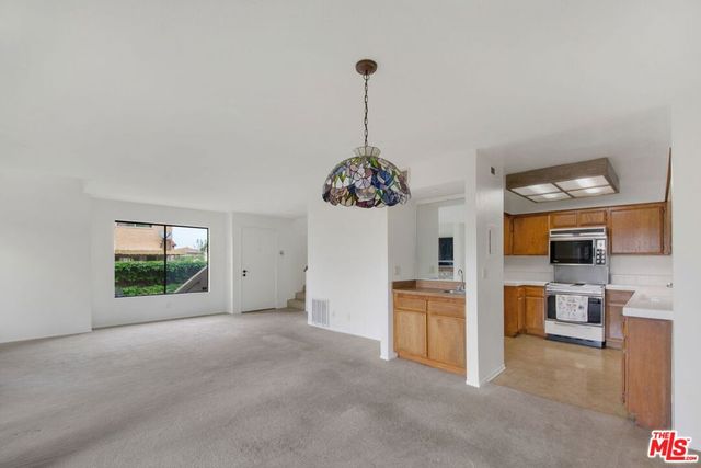 849 E Victoria Street 811, Carson, CA 90746