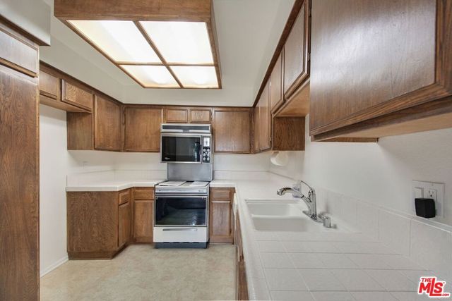 849 E Victoria Street 811, Carson, CA 90746