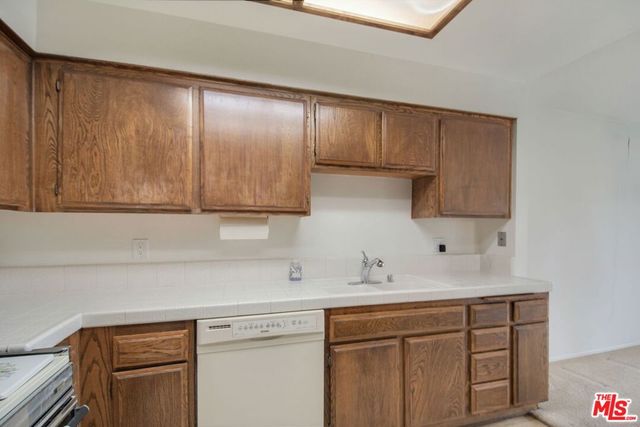 849 E Victoria Street 811, Carson, CA 90746