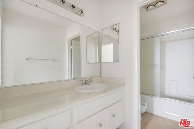 849 E Victoria Street 811, Carson, CA 90746