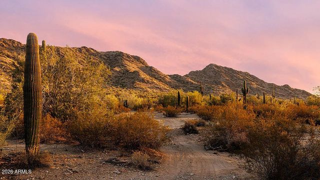 31583 N GOLDFIELD Road, Queen Creek, AZ 85144
