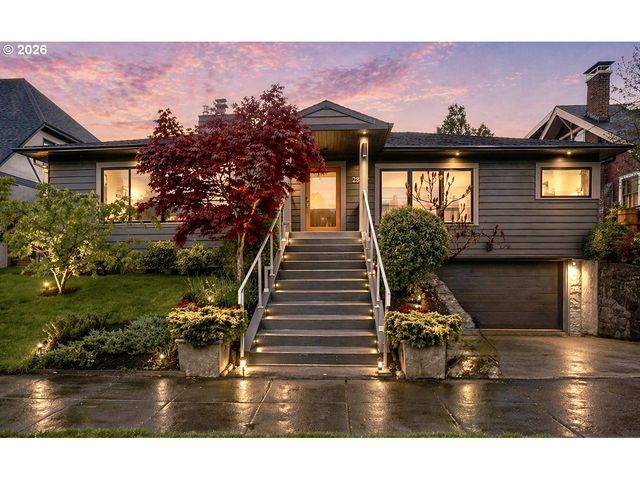 2838 Ne HAMBLET St, Portland, OR 97212