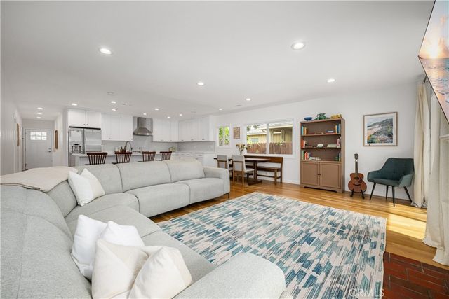 3244 Gondar, Long Beach, CA 90808