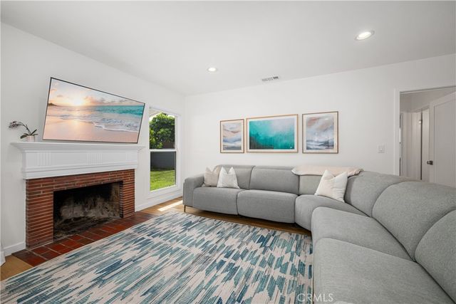 3244 Gondar, Long Beach, CA 90808