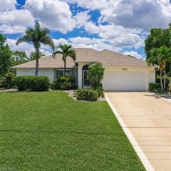 2017 5th PL, Cape Coral, FL 33909