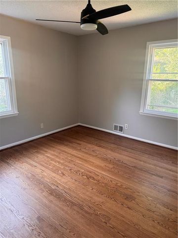 13 W 89 Terrace, Kansas City, MO 64114
