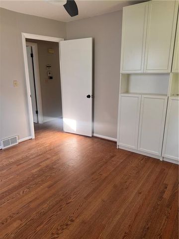 13 W 89 Terrace, Kansas City, MO 64114