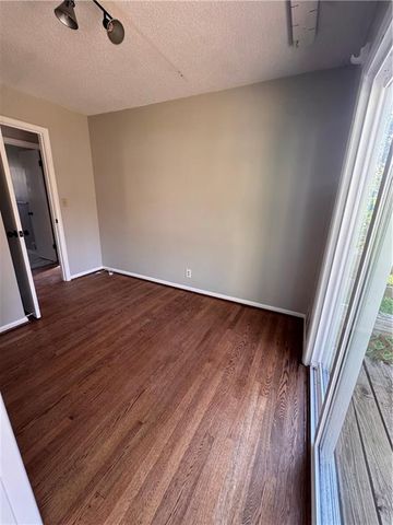 13 W 89 Terrace, Kansas City, MO 64114