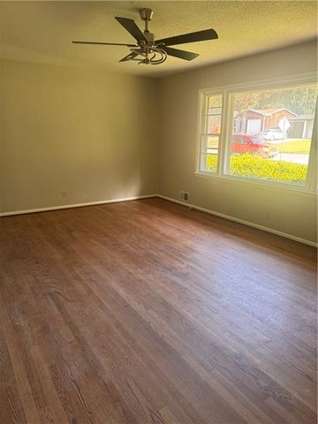 13 W 89 Terrace, Kansas City, MO 64114
