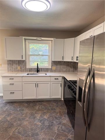 13 W 89 Terrace, Kansas City, MO 64114