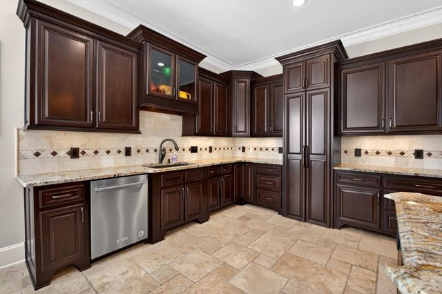 1820 Turnberry Ave, Suwanee, GA 30024