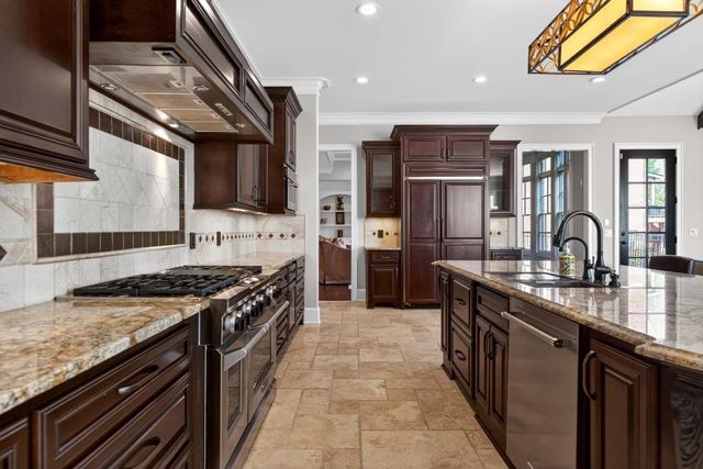 1820 Turnberry Ave, Suwanee, GA 30024