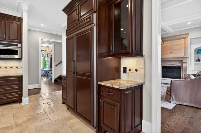 1820 Turnberry Ave, Suwanee, GA 30024