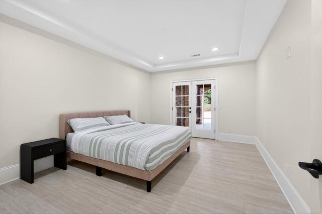 1820 Turnberry Ave, Suwanee, GA 30024