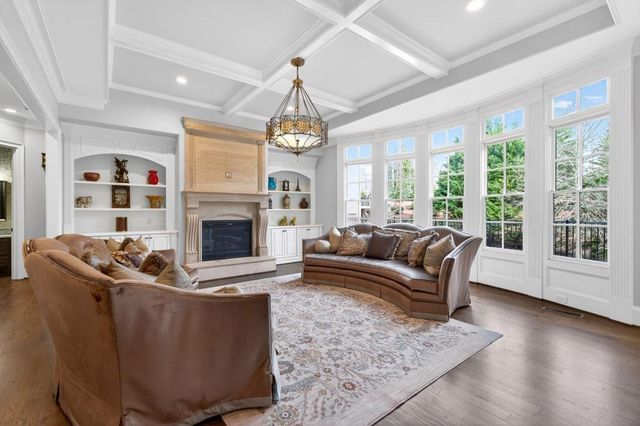 1820 Turnberry Ave, Suwanee, GA 30024