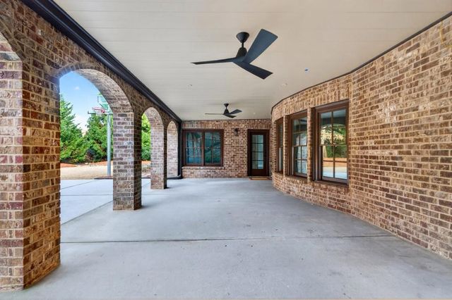 1820 Turnberry Ave, Suwanee, GA 30024