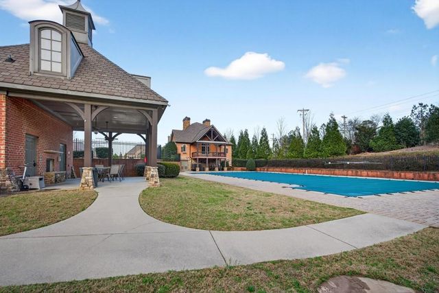 1820 Turnberry Ave, Suwanee, GA 30024