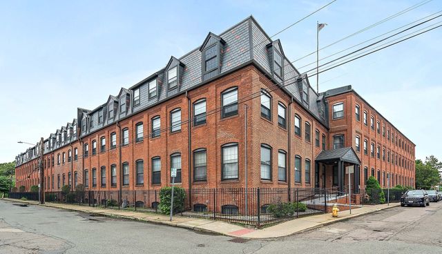 10 Weston Ave 303, Quincy, MA 02170