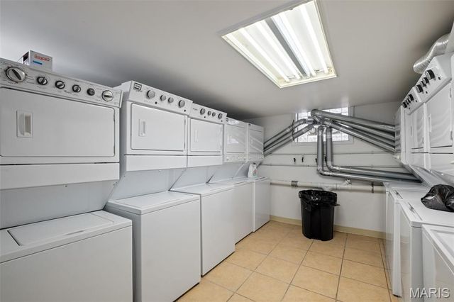 630 Westwood Drive 2S, Clayton, MO 63105