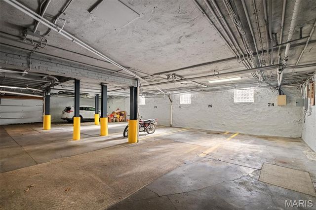 630 Westwood Drive 2S, Clayton, MO 63105