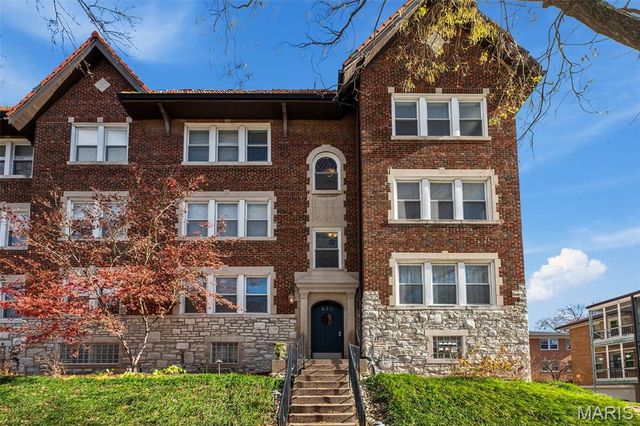 630 Westwood Drive 2S, Clayton, MO 63105