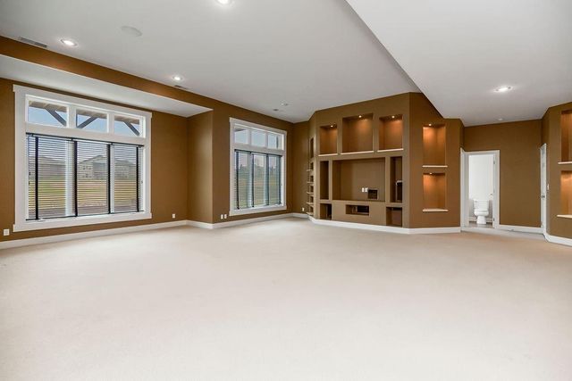 24115 W 68th Street, Shawnee, KS 66226