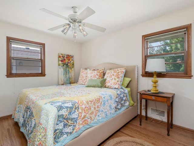 948 Main Street S, Shakopee, MN 55379