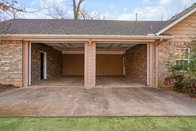 126 Hidden Lake Drive, Powderly, TX 75473