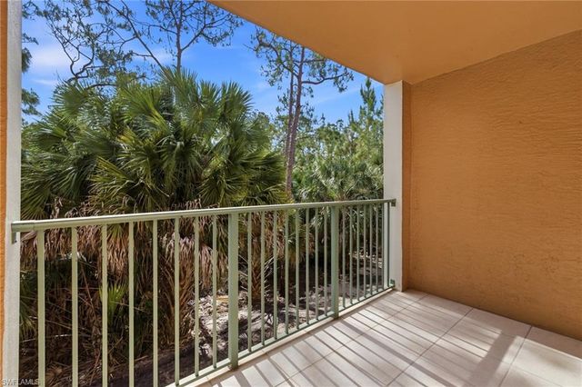 1260 Wildwood Lakes BLVD 204, Naples, FL 34104