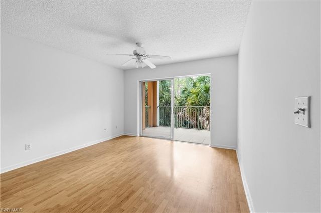 1260 Wildwood Lakes BLVD 204, Naples, FL 34104