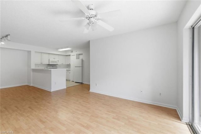 1260 Wildwood Lakes BLVD 204, Naples, FL 34104