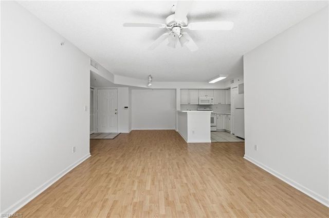 1260 Wildwood Lakes BLVD 204, Naples, FL 34104