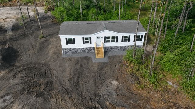 120 Lunar Ln, Loris, SC 29569