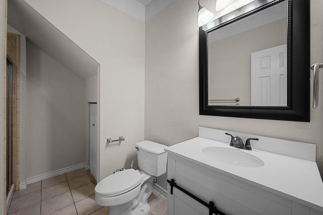 3652 Blue Spruce Drive, Fort Worth, TX 76040