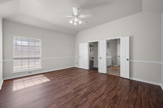 3652 Blue Spruce Drive, Fort Worth, TX 76040