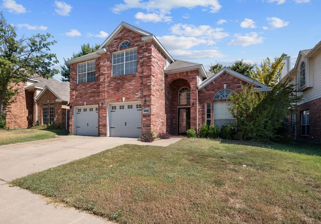 3652 Blue Spruce Drive, Fort Worth, TX 76040