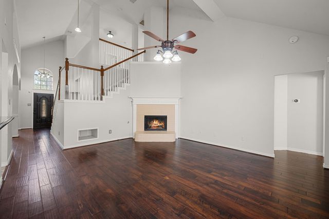 3652 Blue Spruce Drive, Fort Worth, TX 76040