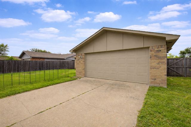 310 Willow Springs Court, Coppell, TX 75019