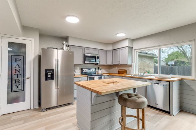 310 Willow Springs Court, Coppell, TX 75019