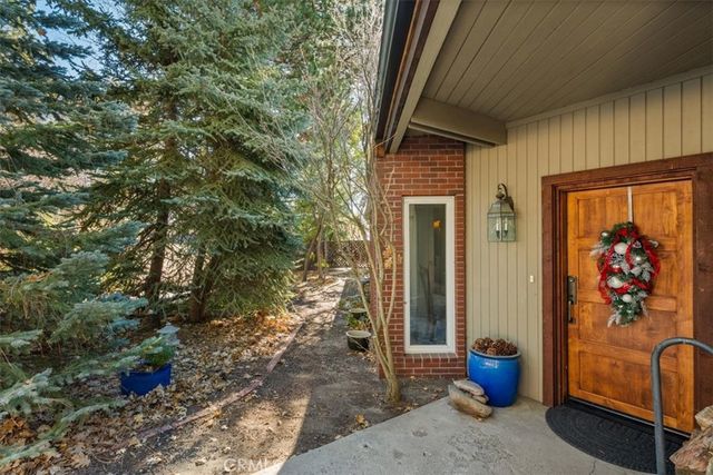 31349 Deer Lick, Running Springs, CA 92382