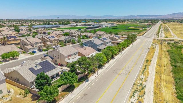 44853 Normandy Lane, Lancaster, CA 93536