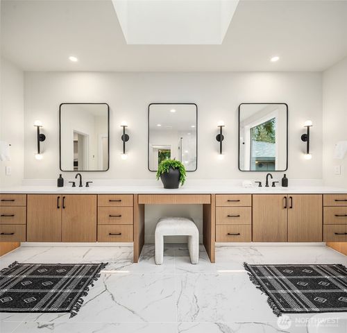 10214 NE 139th Street, Kirkland, WA 98034