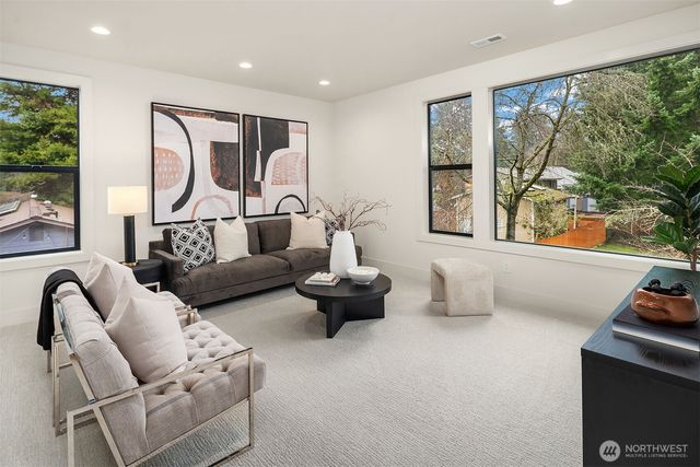 10214 NE 139th Street, Kirkland, WA 98034