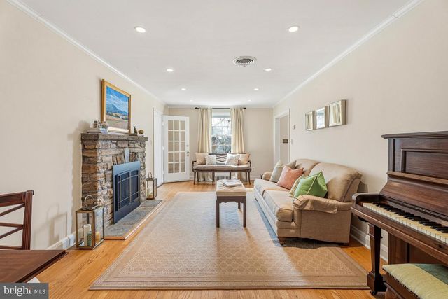 318 ALABAMA RD, Towson, MD 21204