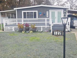 122 Parkdale Circle, Grants Pass, OR 97527