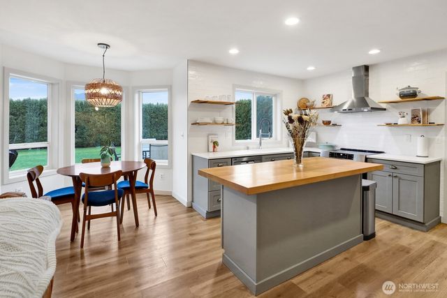 1125 N Cascade Court, Lynden, WA 98264