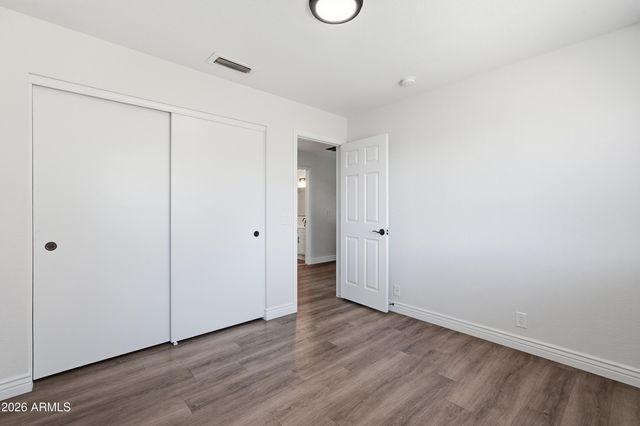 6020 W MICHIGAN Avenue, Glendale, AZ 85308