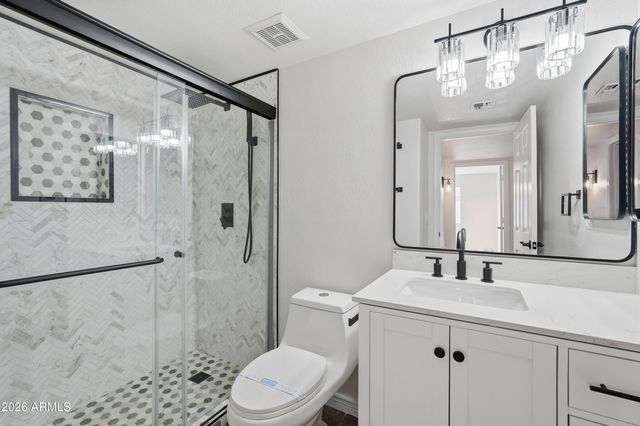 6020 W MICHIGAN Avenue, Glendale, AZ 85308